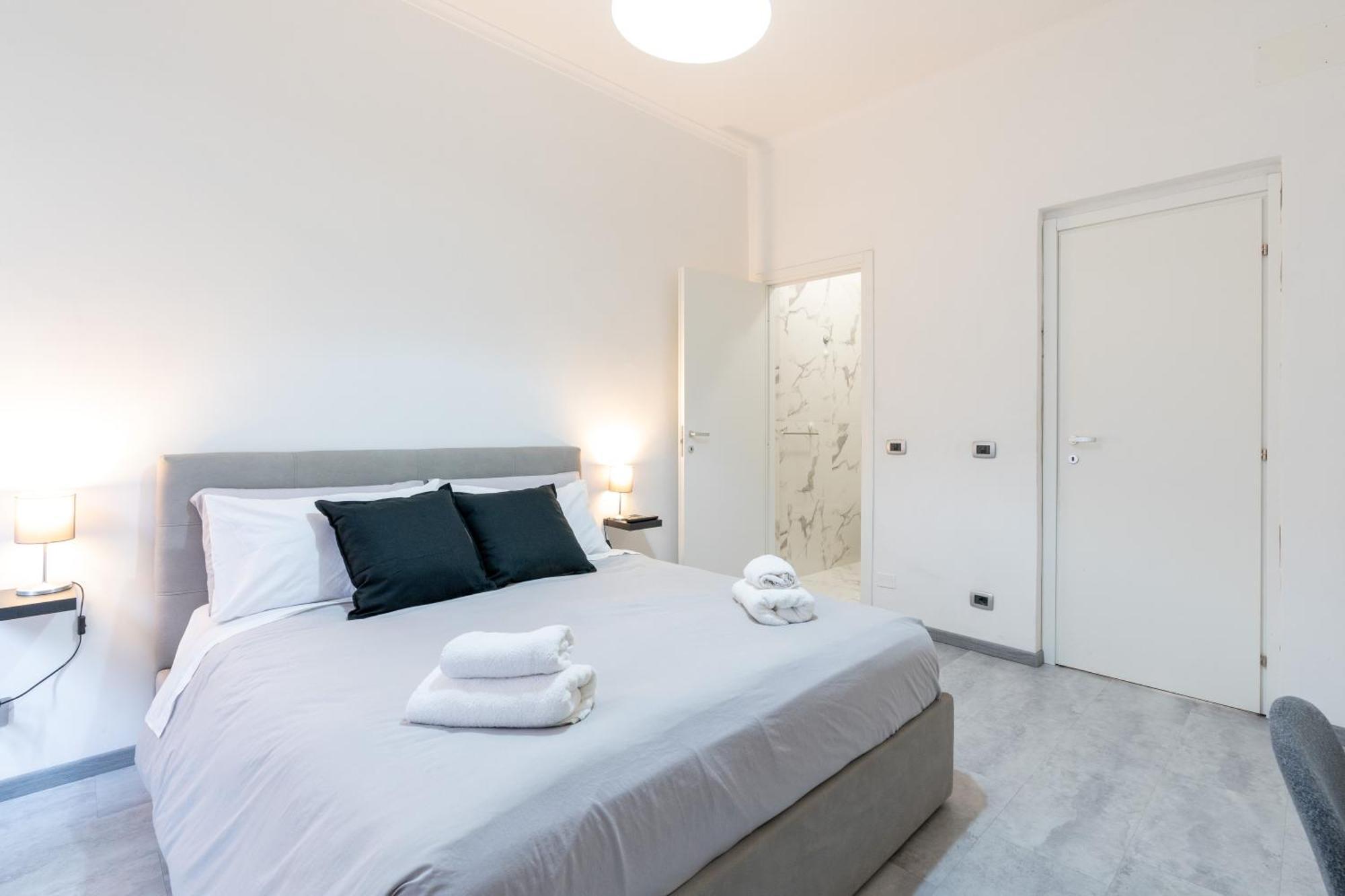 Amazing Apartment Near To Colosseo And Subway Рим Экстерьер фото