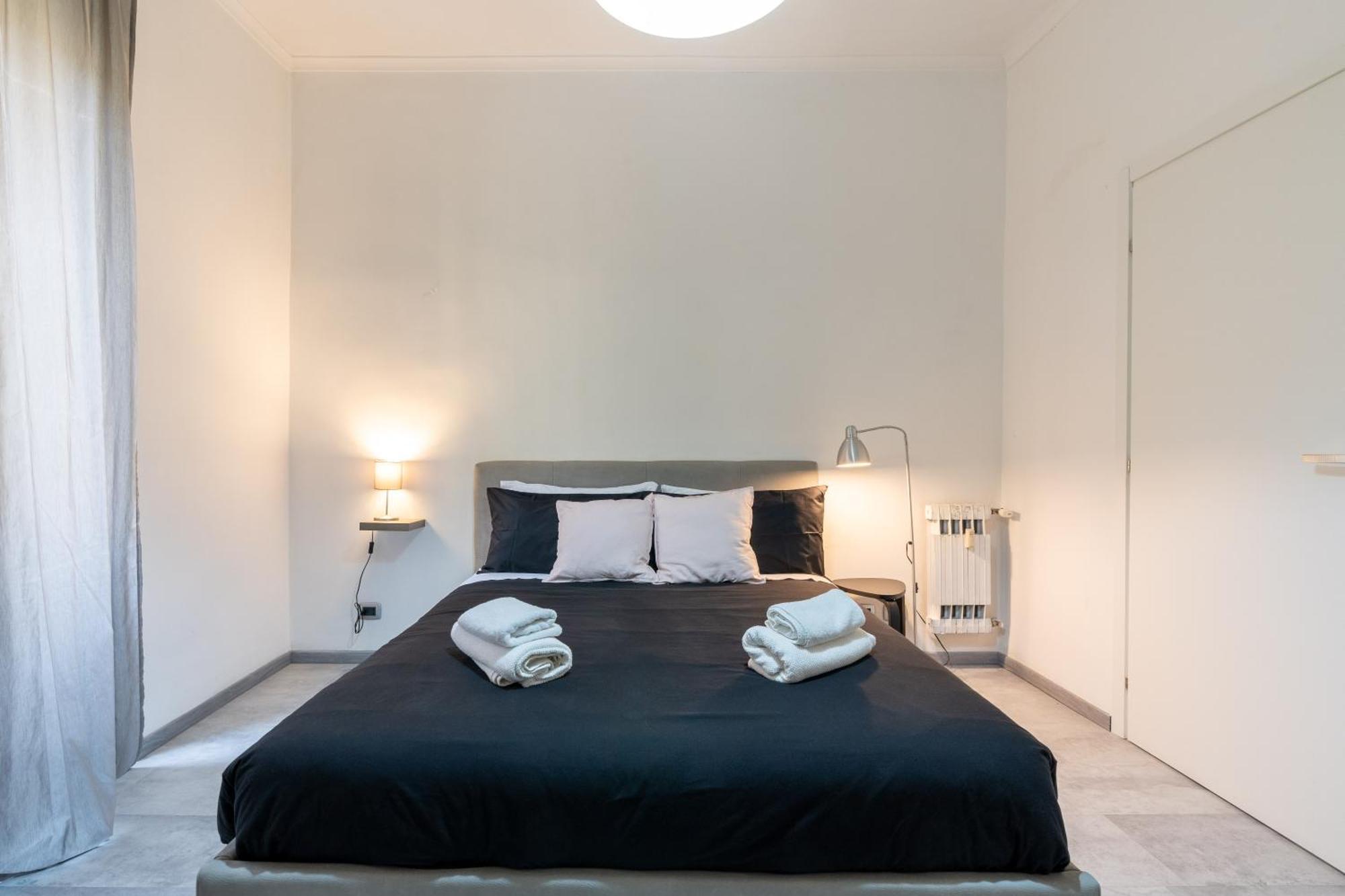 Amazing Apartment Near To Colosseo And Subway Рим Экстерьер фото